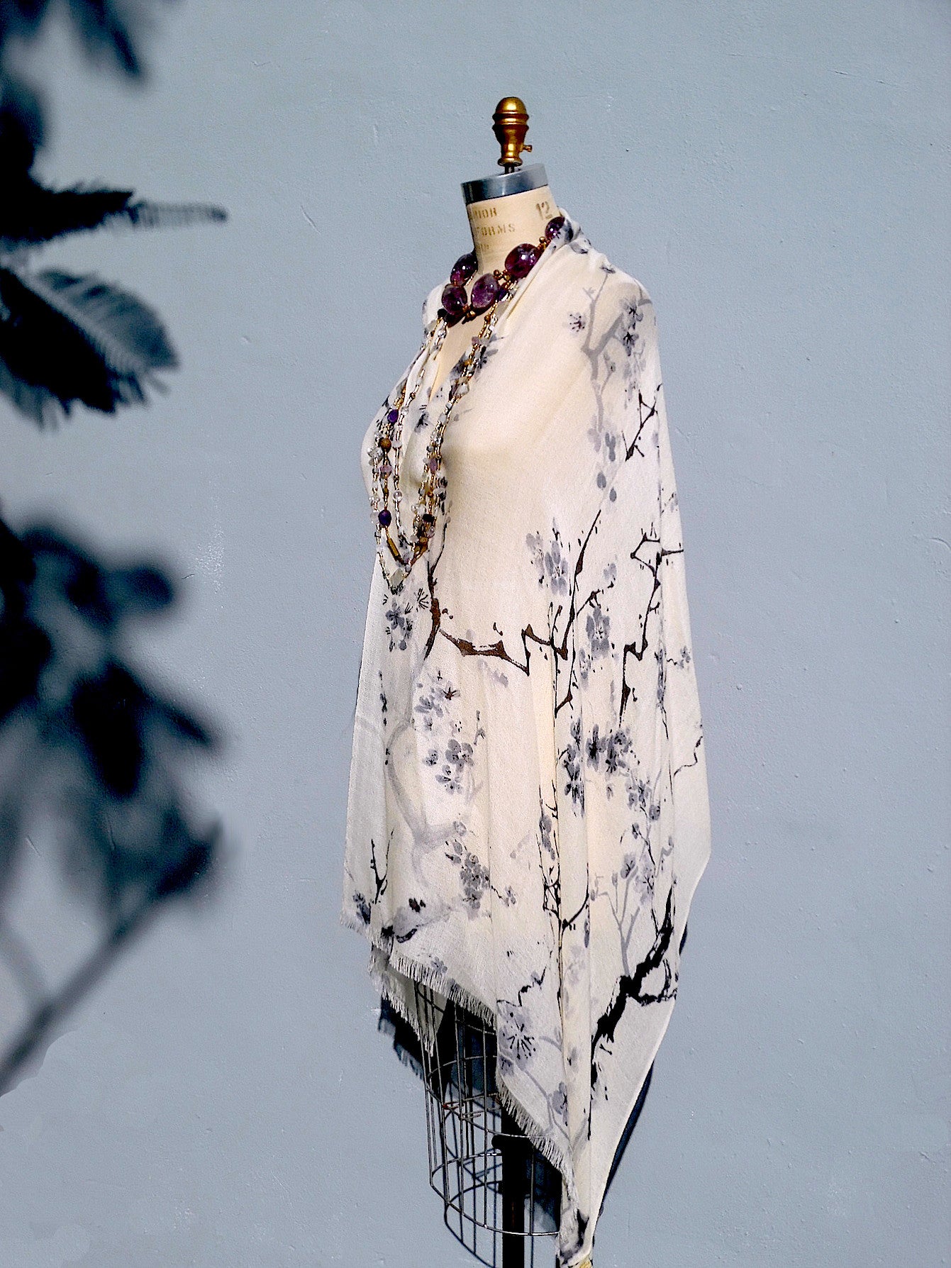 SHAWL SILK AND CASHMERE BLACK AND WHITE CHERRYBLOSSOM