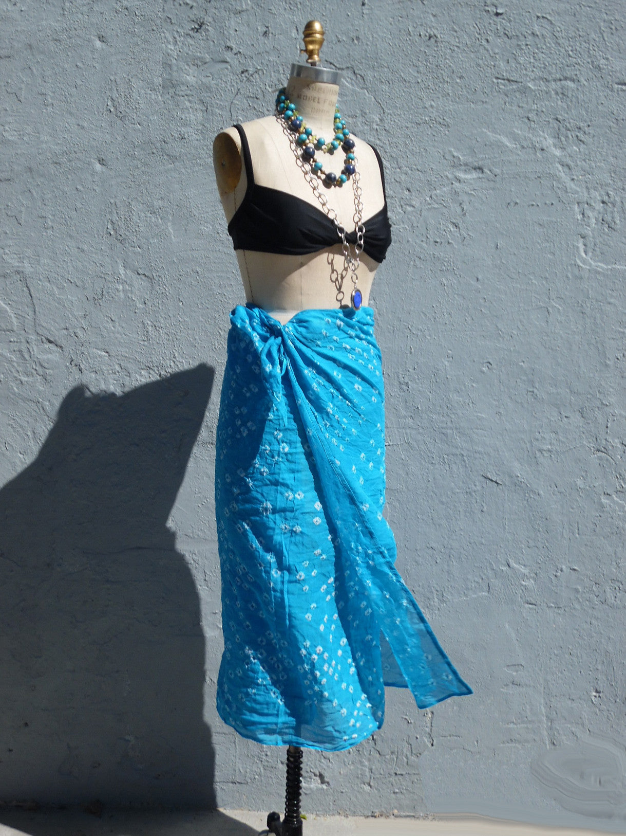 Crinkle Cotton Pareo Sarong In Navy Blue
