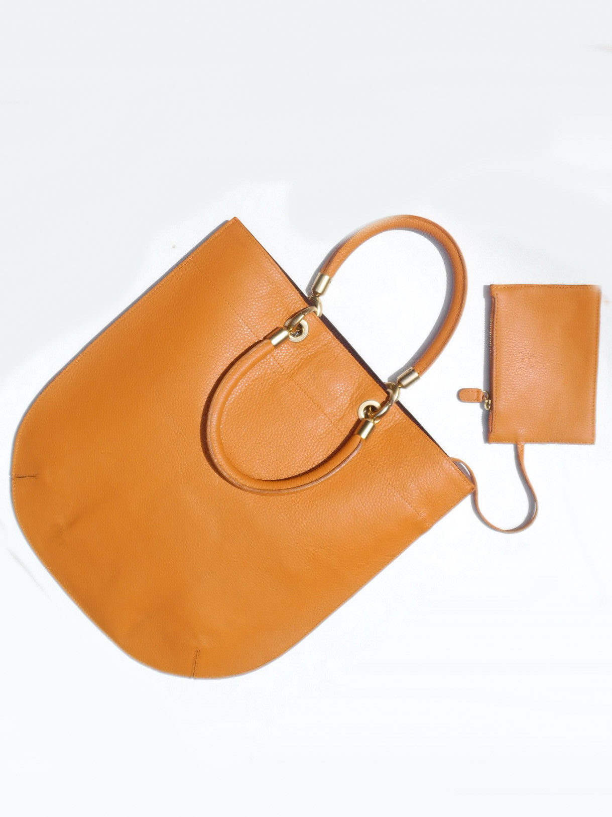 FLAT TOTE LEATHER BAG
