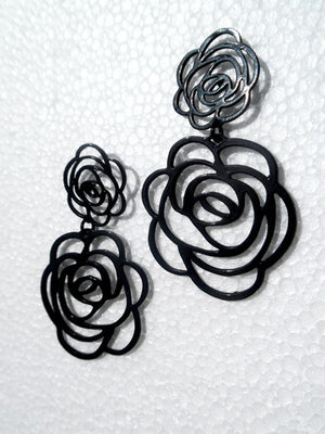 Earrings Double Rose In Jet Plate Black On Brass