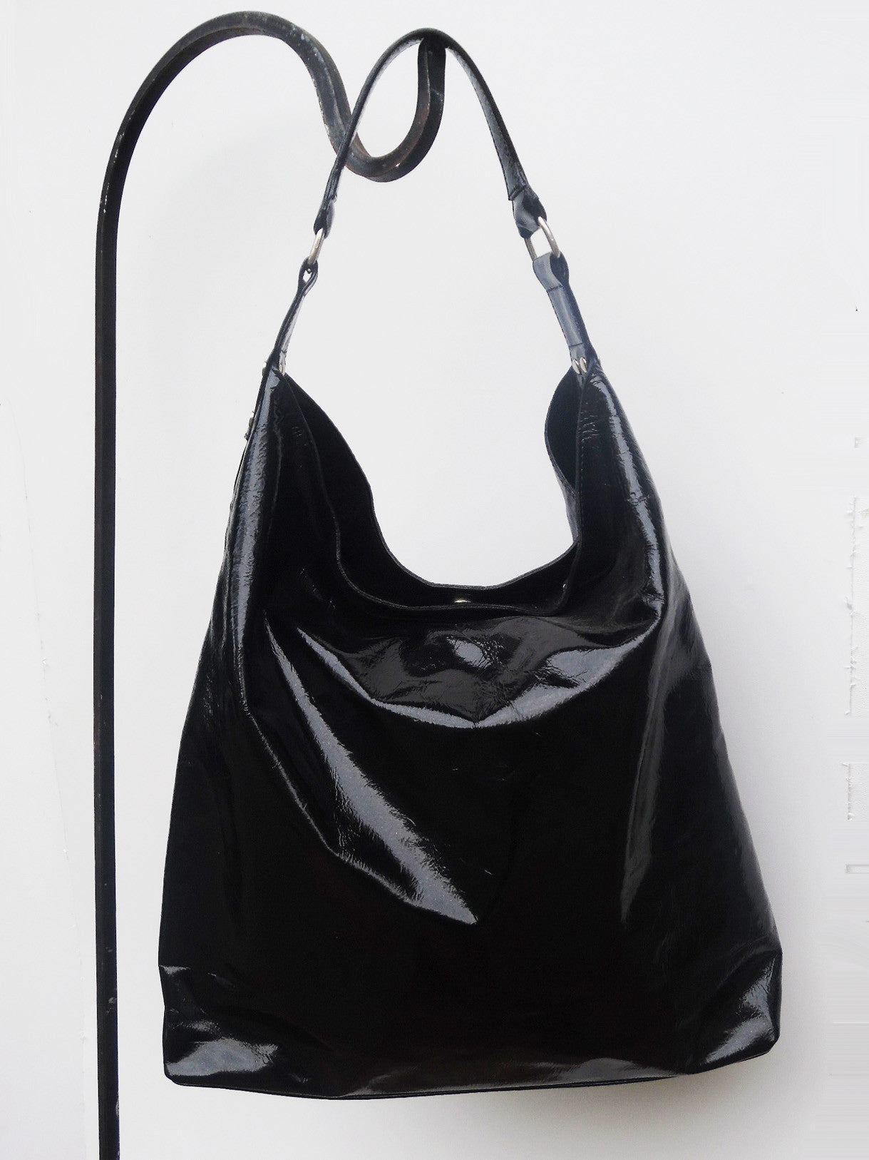 Frangia leather hobo bag, black goatskin - Mano Bello
