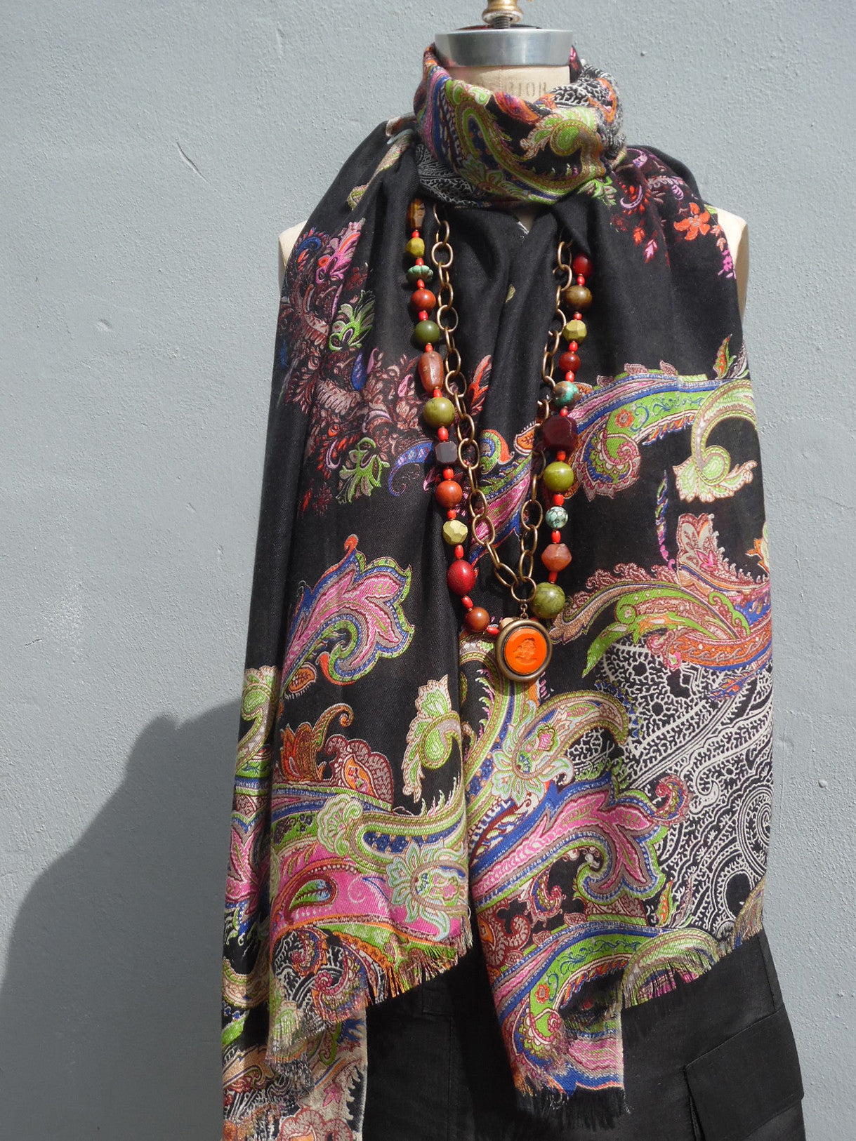 Shawl Silk And Cashmere Paisley Black and Bright