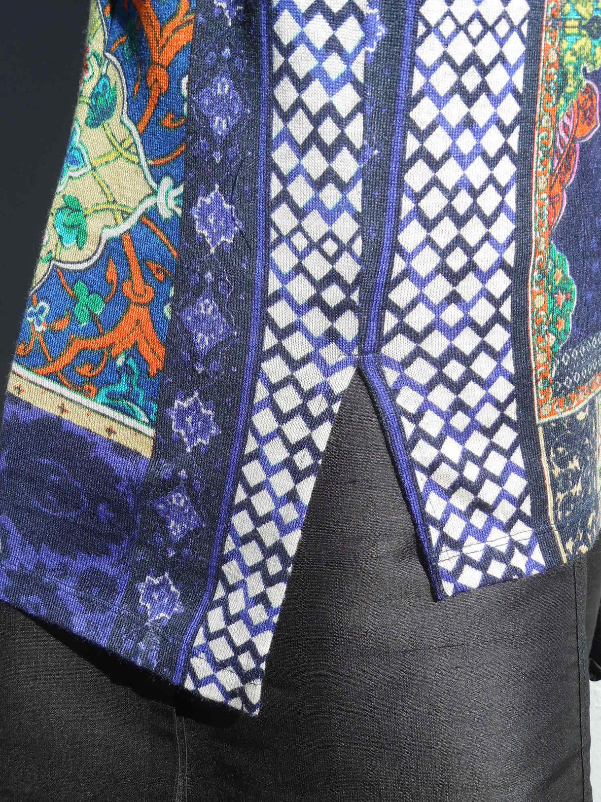 Cardigan Silk And Cashmere Paisley Black And Bright